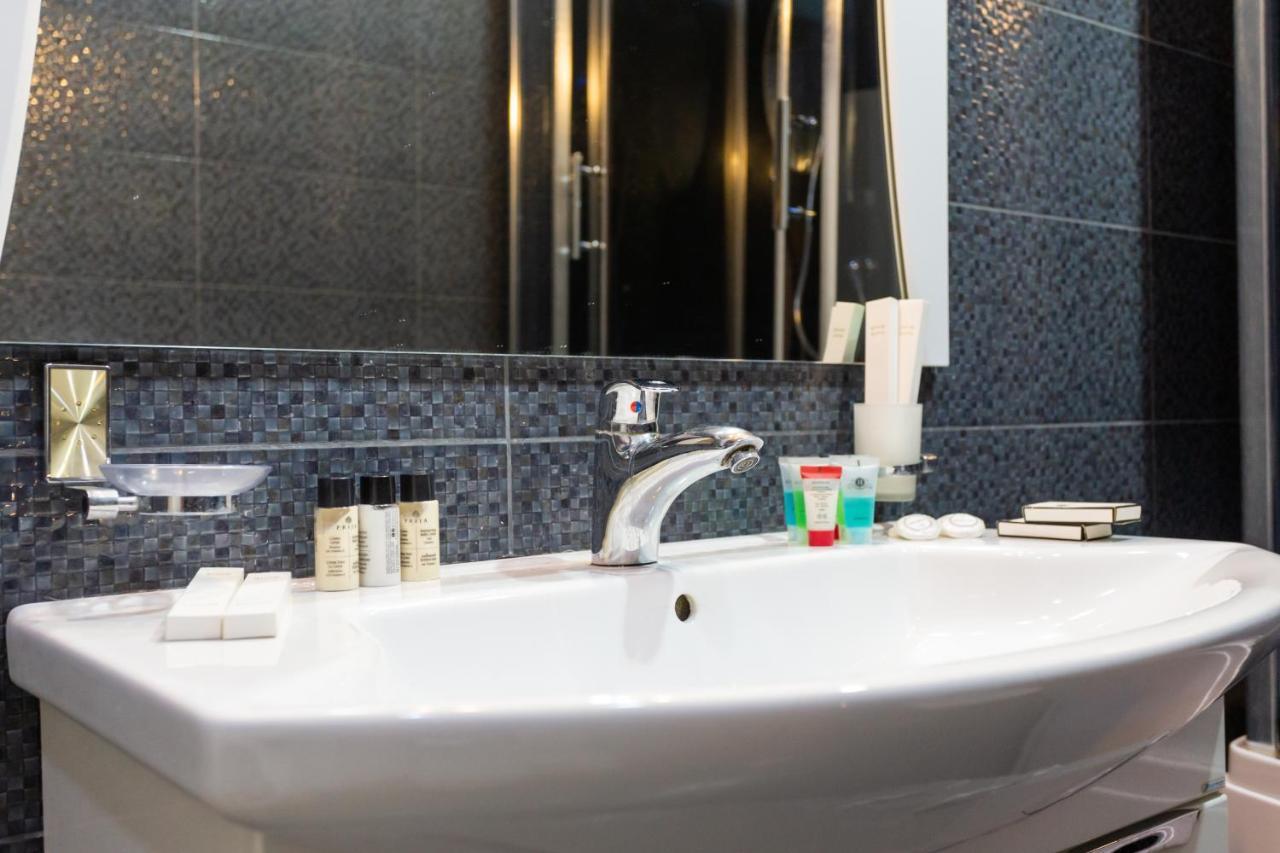 Two Bedroom Apartment In The City Center Тбилиси Экстерьер фото
